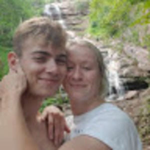 Meet your Posher, Felicia